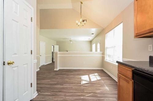 3481 Creekview Dr, Rex GA  30273-5039 exterior