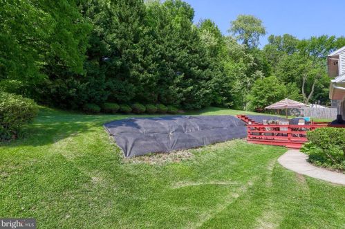 1650 Stony Battery Rd, Lancaster PA  17601-1287 exterior