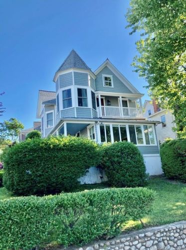8 Yarmouth Rd, Norwalk CT  06853-1843 exterior