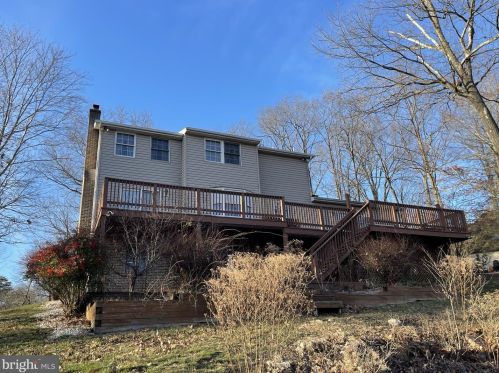 339 Fisher Dr, Cumberland, MD 21502-6372