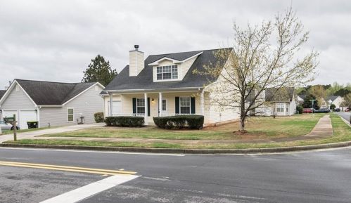 6737 Biscayne Blvd, Rex GA 30273-2244 exterior