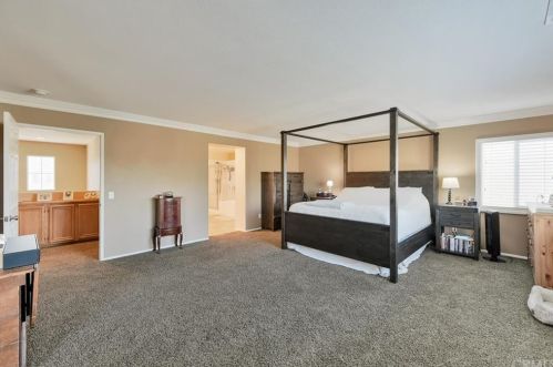 12372 Brianwood Dr, Riverside CA 92503-6754 exterior