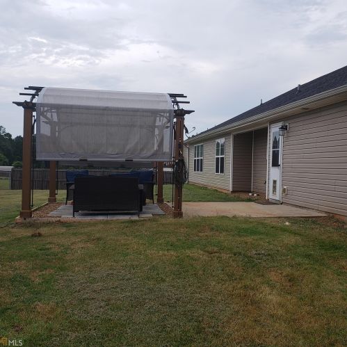 597 Silver Bell Rd, Jefferson GA  30549-0712 exterior