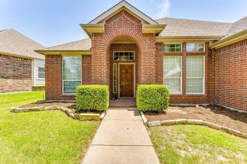 8648 Prairie Dawn Dr, Fort Worth TX  76131-3360 exterior
