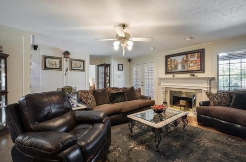 2111 Menton Pl, Carrollton TX 75006-4319 exterior