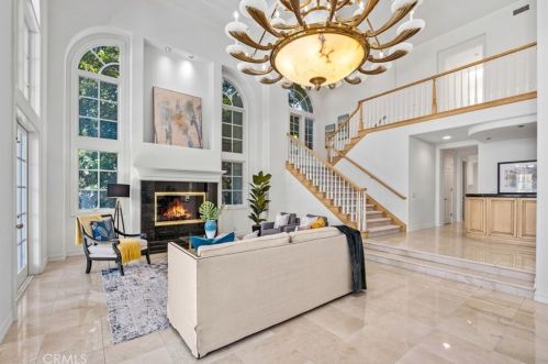 1 Charlotte, Irvine CA  92603-3448 exterior