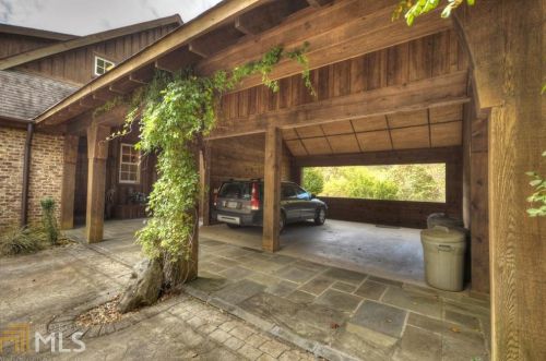 1058 Old Mill Rd, Mineral Bluff, GA 30559-2735