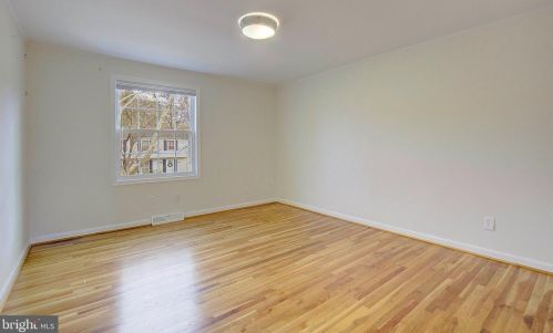 5026 Round Tower Pl, Columbia MD  21044-1322 exterior