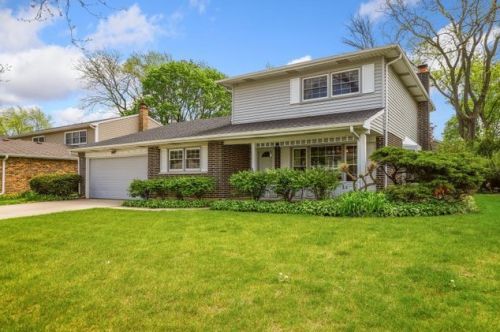 107 Emerson St, Arlington Hts, IL 60005-3815
