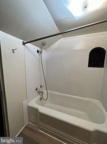 31 Belvidere Ave, York PA 17401-3346 exterior