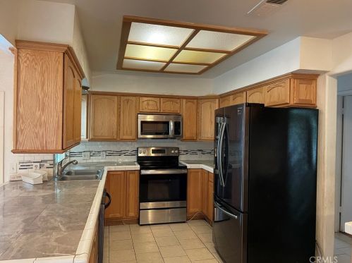 3286 Cherokee Ave, Merced, CA 95340-1521