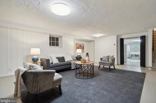 426 Durham St, Philadelphia PA  19119-1222 exterior