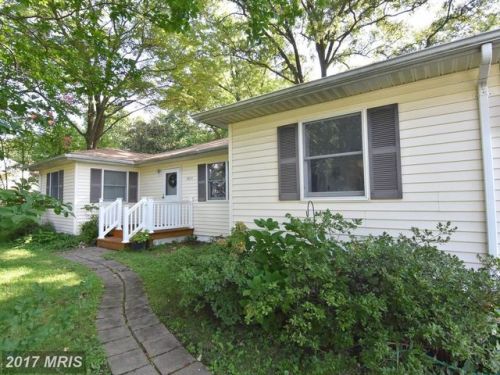 5633 Dartmouth St, Churchton, MD 20733-9789