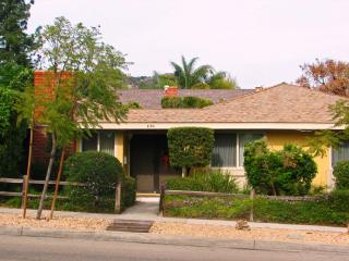 690 Citrus Ave, Escondido, CA 92027-1853