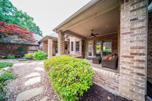 7000 Mossycup Ln, Fort Worth TX  76182-3674 exterior