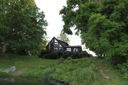 10824 Timber Rd, Lake Camelot, IL 61547-9478