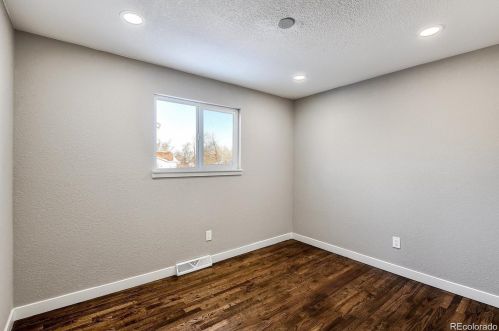 616 Lowell Blvd, Denver CO  80204-3102 exterior