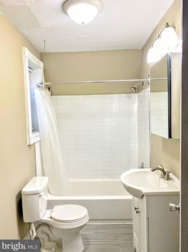 619 Chelten Ave, Philadelphia PA 19126-3825 exterior