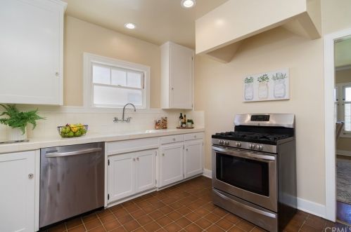 2311 Santiago St, Santa Ana CA 92706-2053 exterior