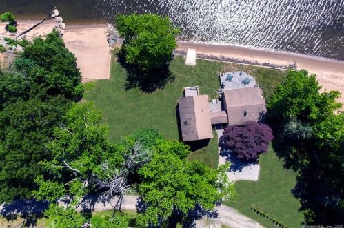 71 Dock Rd, Chester, CT 06412-1210