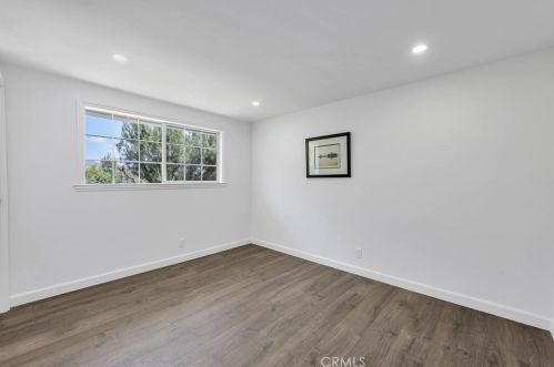 3586 Lathrop Ave, Simi Valley CA  93063-1119 exterior