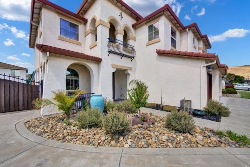 5077 Ellis Godfrey Dr, Fairfield CA  94533-8959 exterior