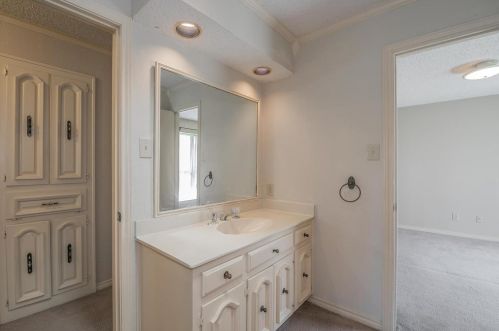 16234 Amberwood Rd, Dallas TX  75248-2980 exterior