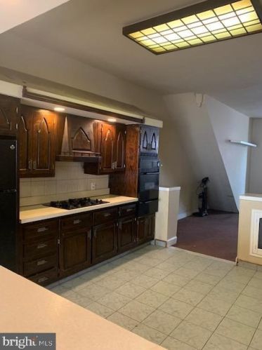 1432 12 St, Philadelphia PA 19147-4937 exterior