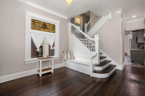 1912 Delaware Ave, Cincinnati OH  45212-3621 exterior