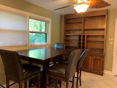 500 Carriage Dr, Atlanta GA  30328-3307 exterior