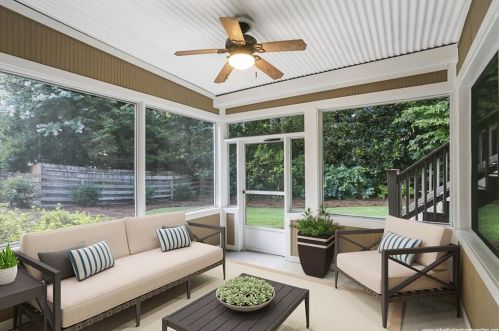 710 Lake Summit Dr, Atlanta GA  30342-1919 exterior