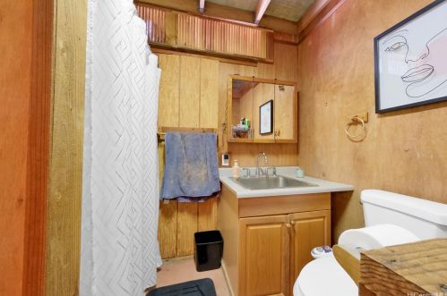 747 15 Ave, Honolulu HI  96816-3722 exterior