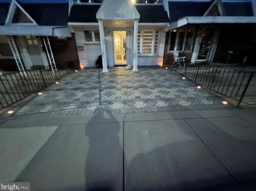 2833 10th St, Philadelphia PA 19122-6021 exterior