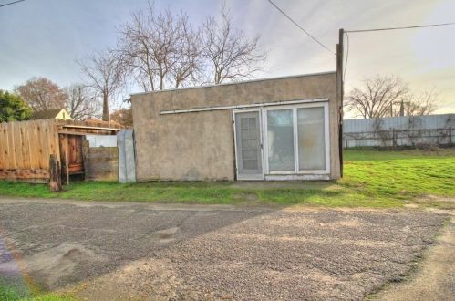 415 Spencer Ave, Modesto, CA 95351-2605