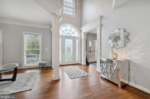 18450 Orchid Dr, Leesburg, VA 20176-1247