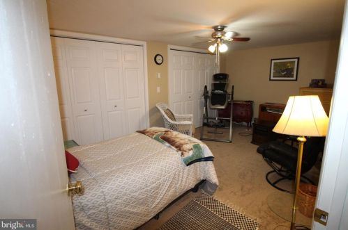 17 Friendship Ct, Charles Town WV 25414-5058 exterior