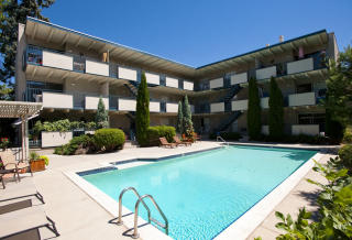 1020 Pennsylvania St, Denver CO  80203-3259 exterior