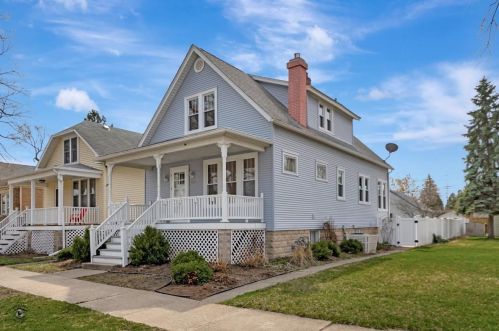 8915 Southview Ave, Brookfield, IL 60513-2022
