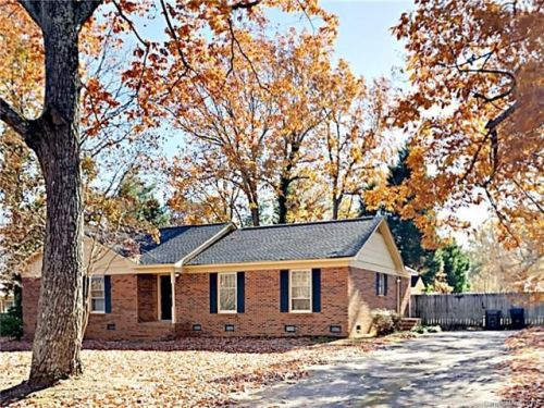 106 General Je Johnston St, Stanley NC  28164-2155 exterior