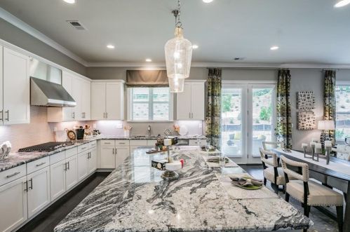 4215 Carver Dr, Atlanta GA  30360-2546 exterior
