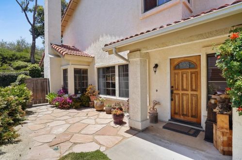 2124 Summerhill Dr, Encinitas, CA 92024-5441