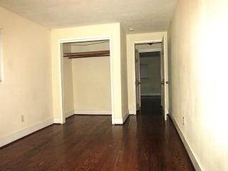 320 31st St, Houston TX  77018-8314 exterior