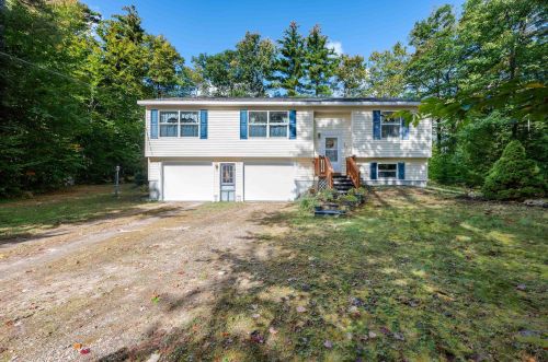 17 Spruce Rd, Wakefield, NH 03887-6023