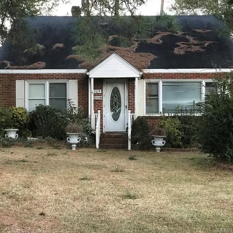 205 Roanoke Ave, Plymouth, NC 27962-1519
