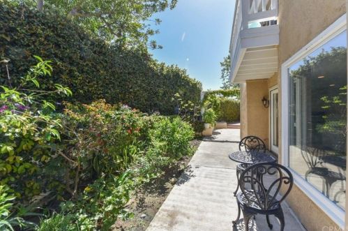 51 Sunlight, Irvine CA  92603-3740 exterior