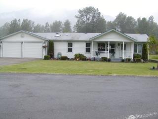 794 Main St, Morton, WA 98356-9202