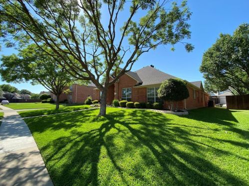 4125 Candlewyck Dr, Plano TX  75024-4803 exterior