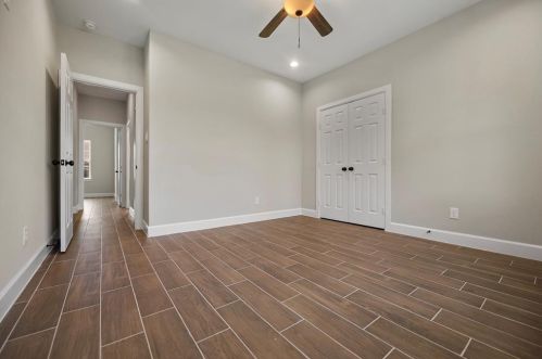 614 Longhorn Trl, Angleton TX 77515-9623 exterior