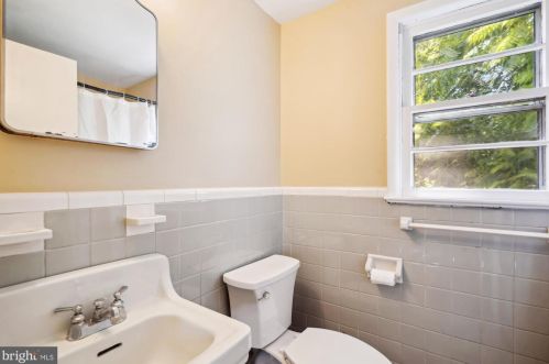 12724 Feldon St, Silver Spring MD 20906-4359 exterior