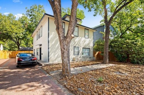 504 35th St, Austin, TX 78705-1310